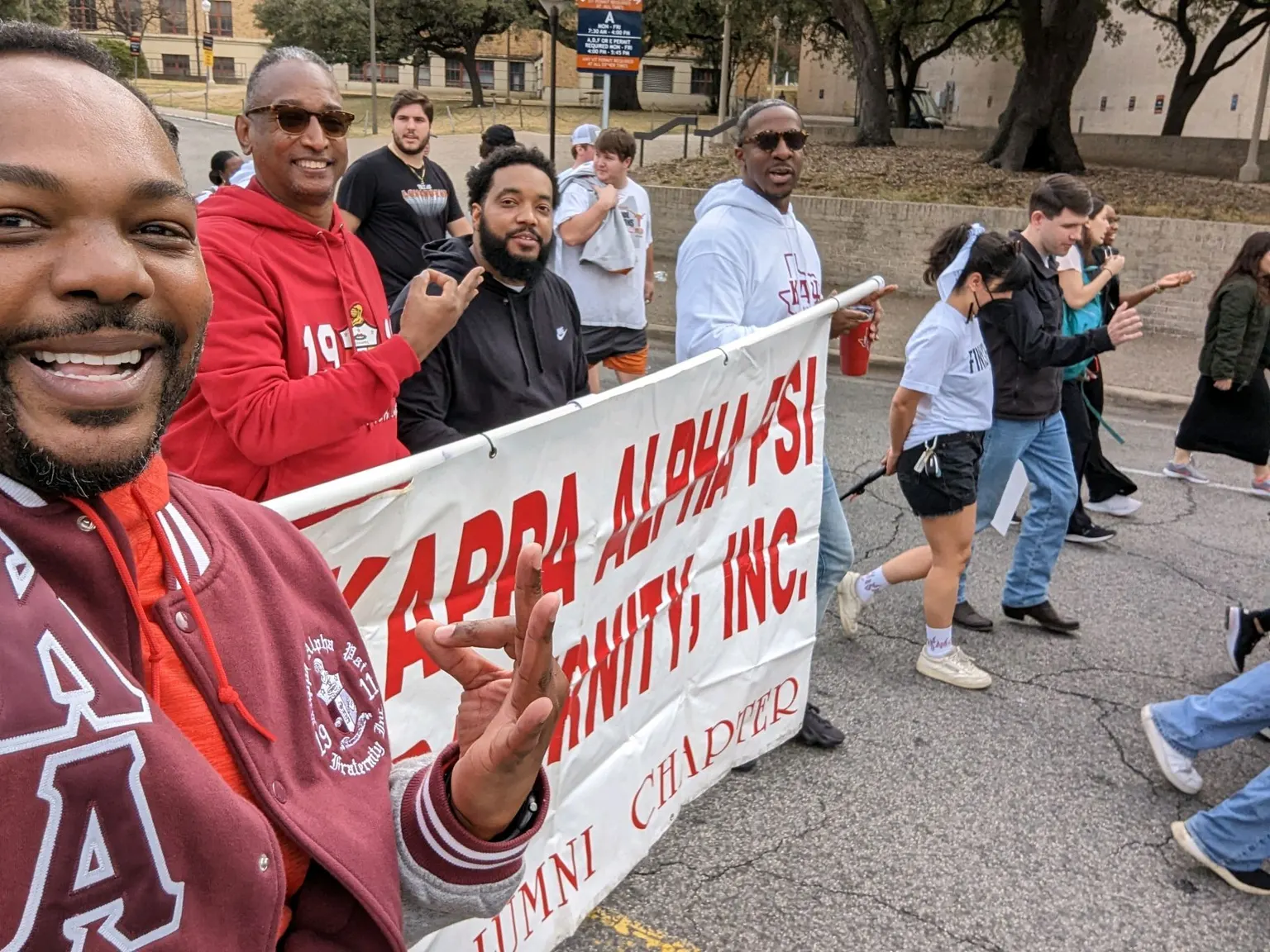 Contact the Austin Alumni Chapter hero background